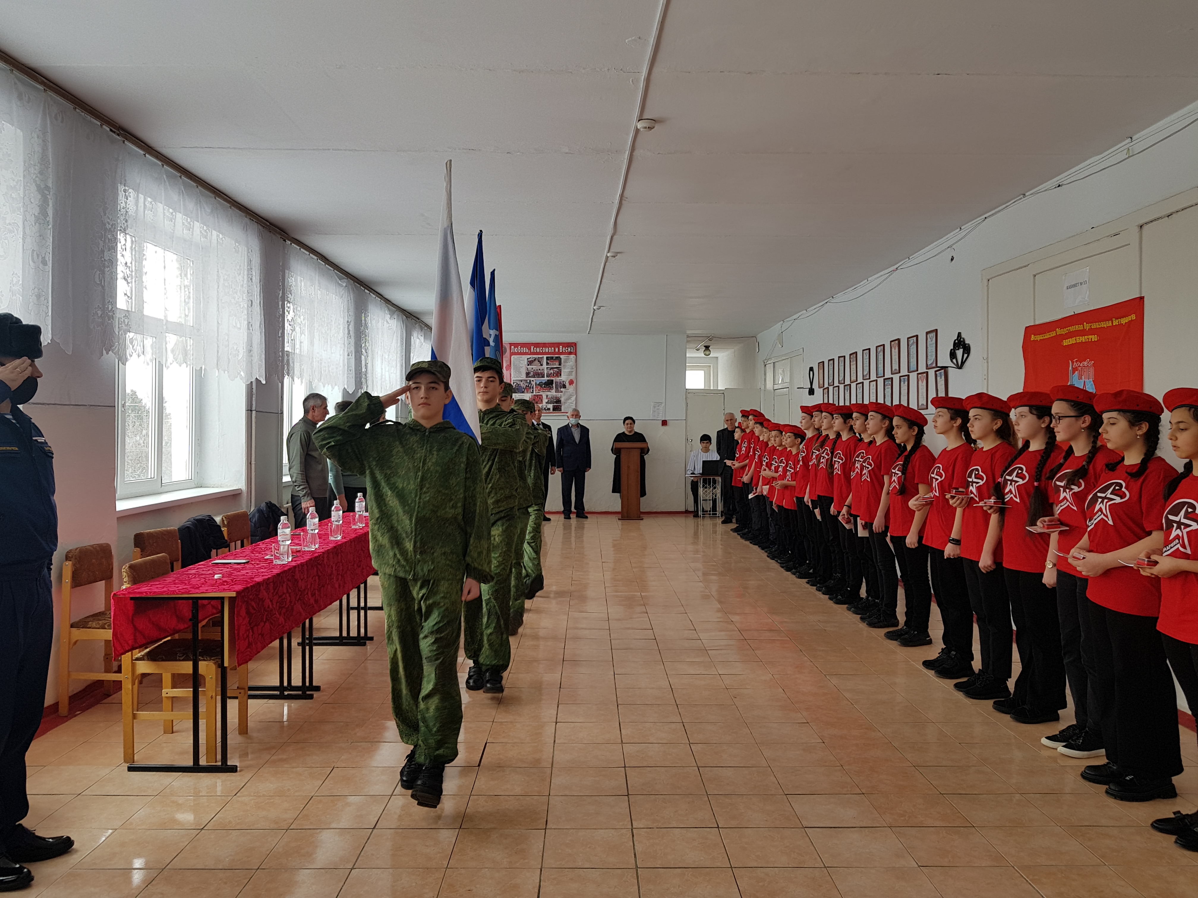 25 школьников пополнили ряды "Юнармии"